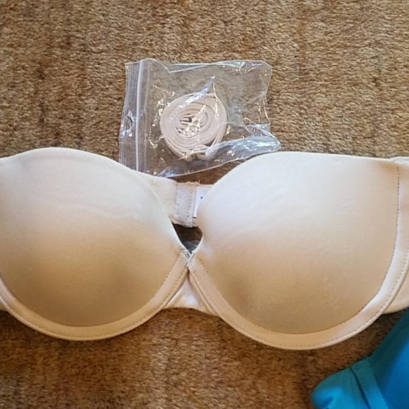 Two push up bras never worn - NWOT - Picture 3 of 7